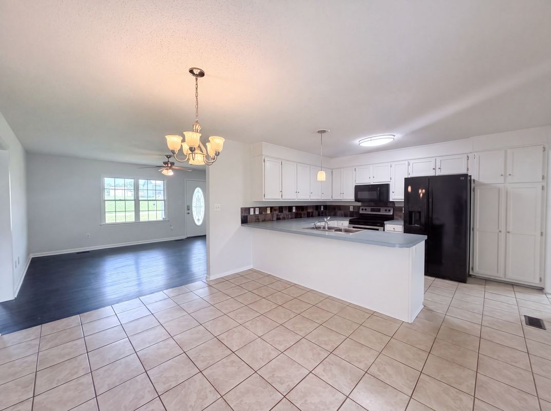 Property photo 2 of 2243 Mintew Cir