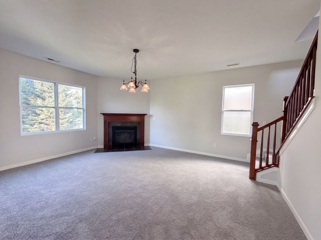 Property photo 3 of 4058 Leontria Ave