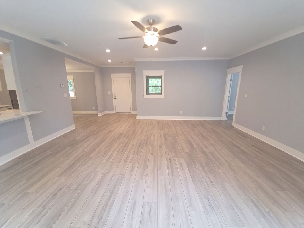 Property photo 3 of 170 Early Sundown Rd