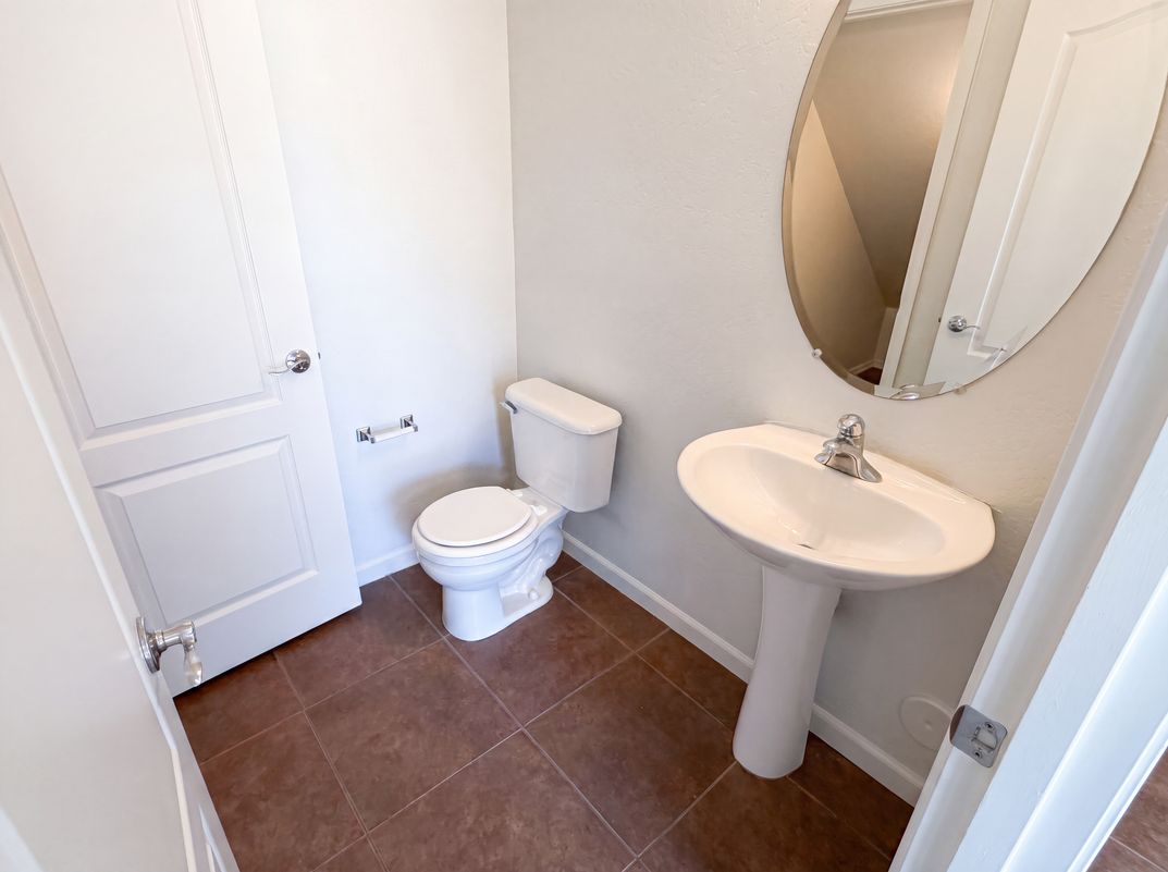 Photo 16 of 24 of 17533 W Mandalay Ln, Surprise, AZ
