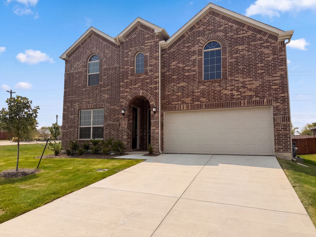 Property photo 1 of 201 Loving Trl