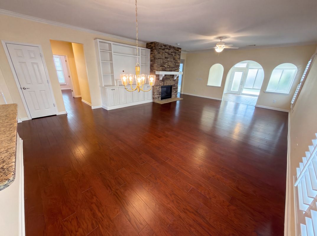 Property photo 3 of 2059 Hartwell Ln