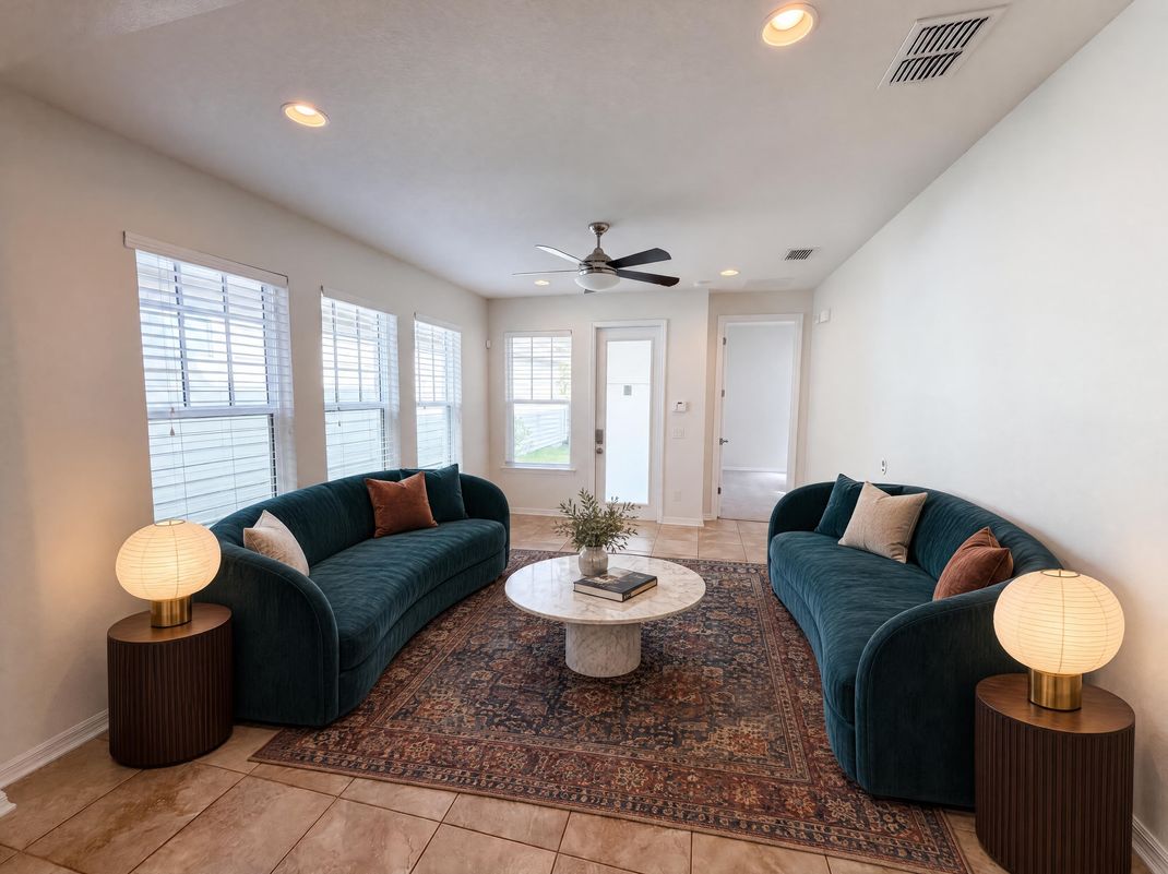 Property photo 3 of 8231 Laureate Blvd