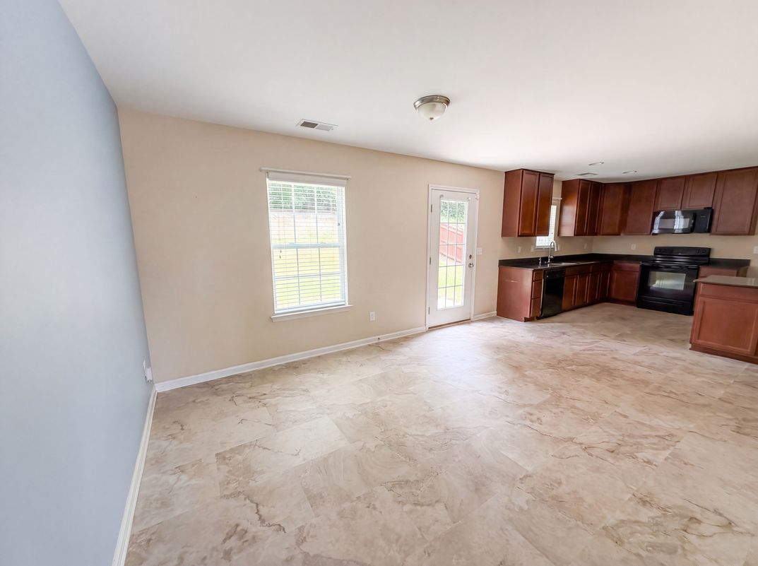 Property photo 2 of 1066 Rabon Pond Dr