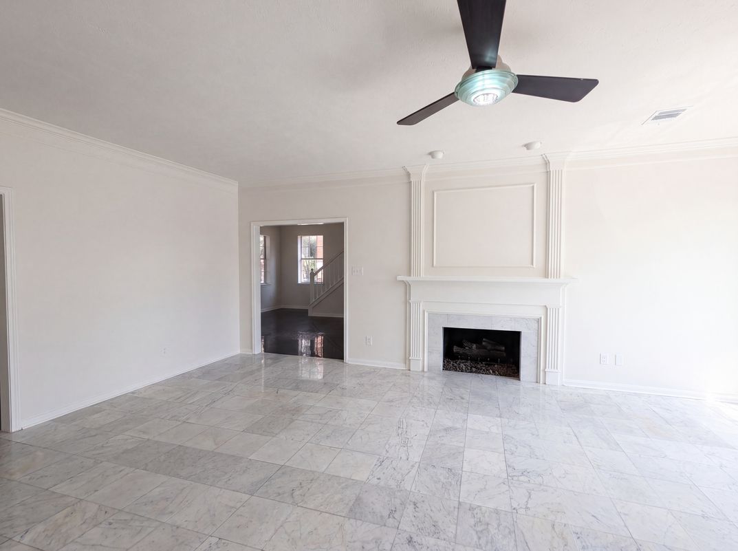Property photo 3 of 1231 Jeanette Way