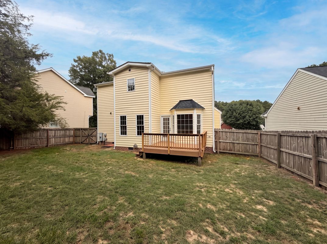 Photo 5 of 17 of 216 Cross Current Ln, Raleigh, NC