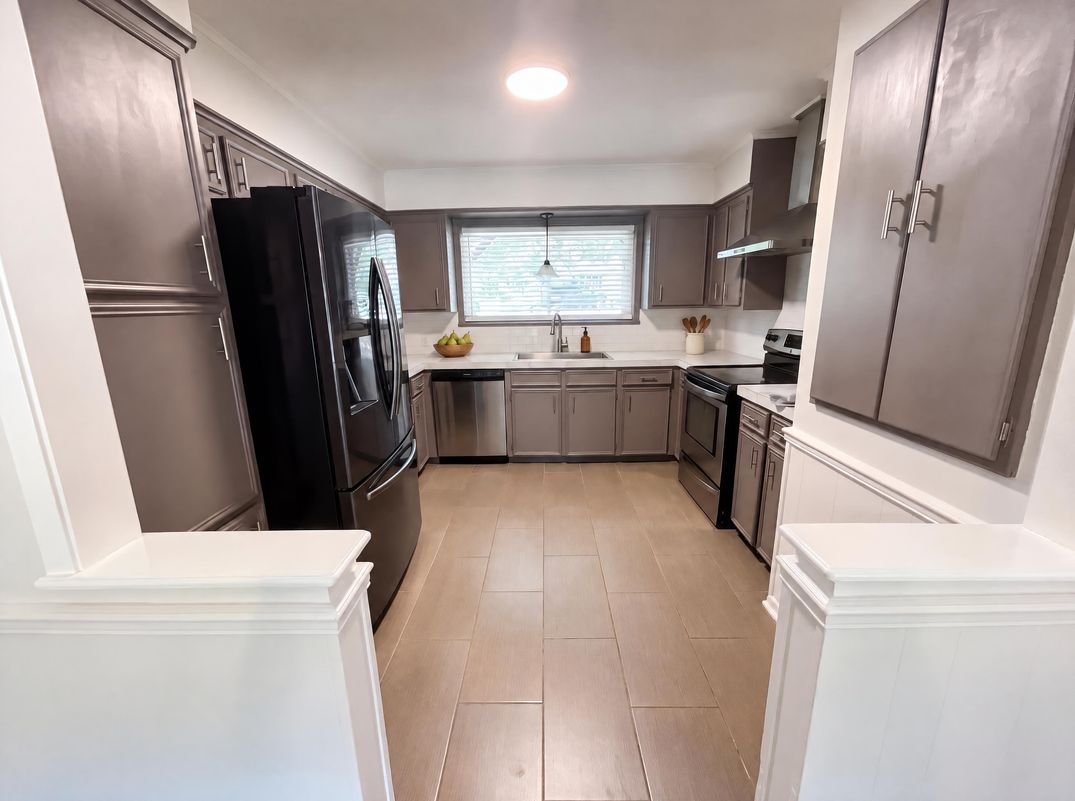 Property photo 2 of 14553 Stone Creek Dr