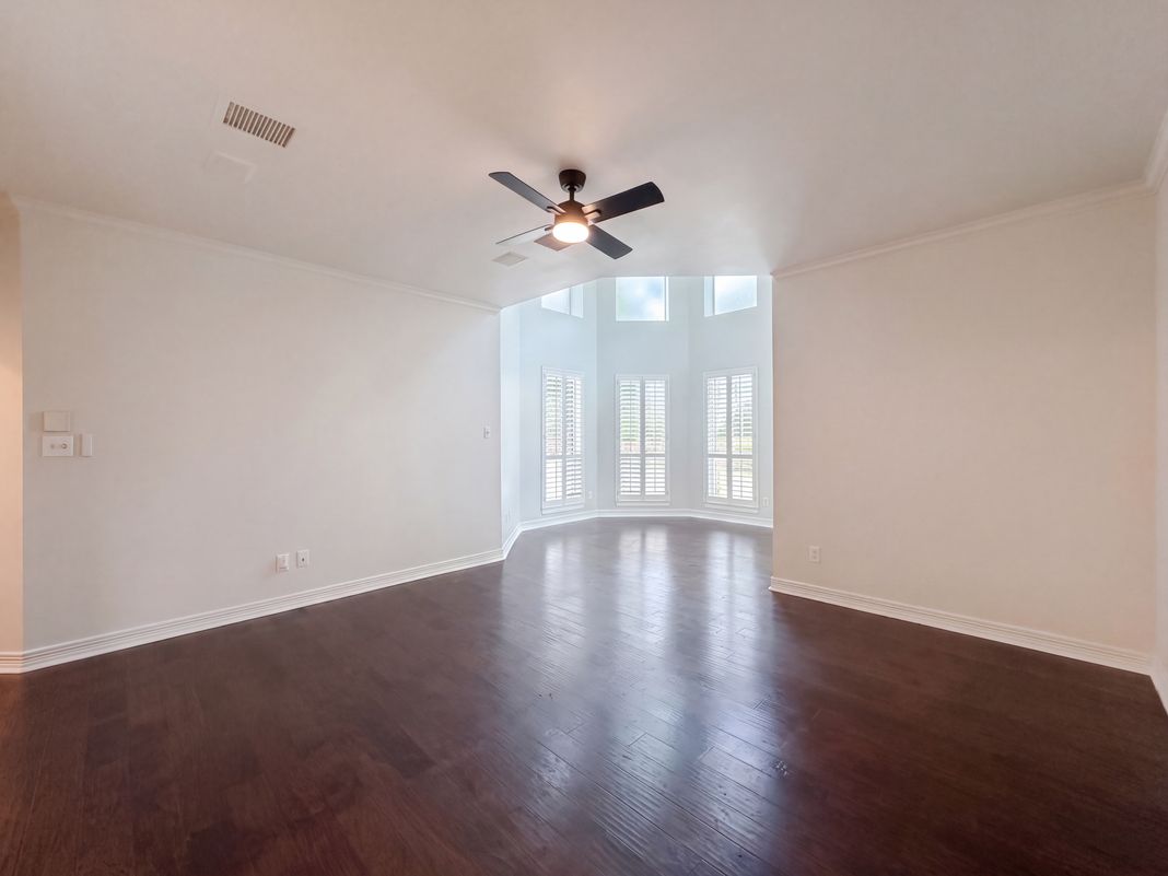 Property photo 3 of 3903 Kenn Ct