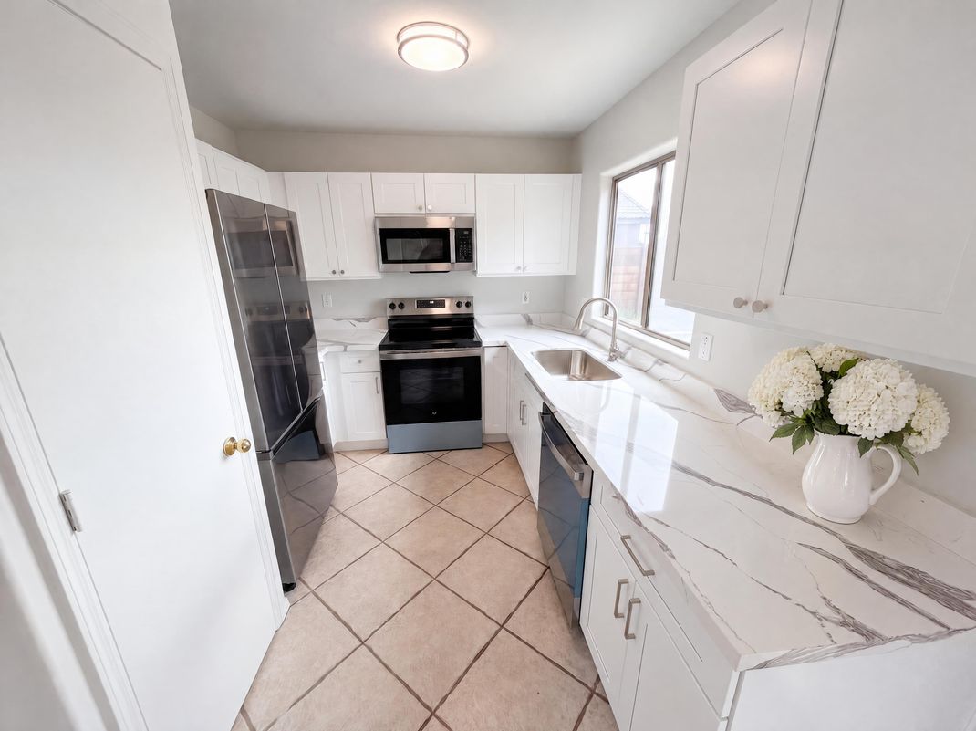 Property photo 2 of 14099 W Two Guns Trl