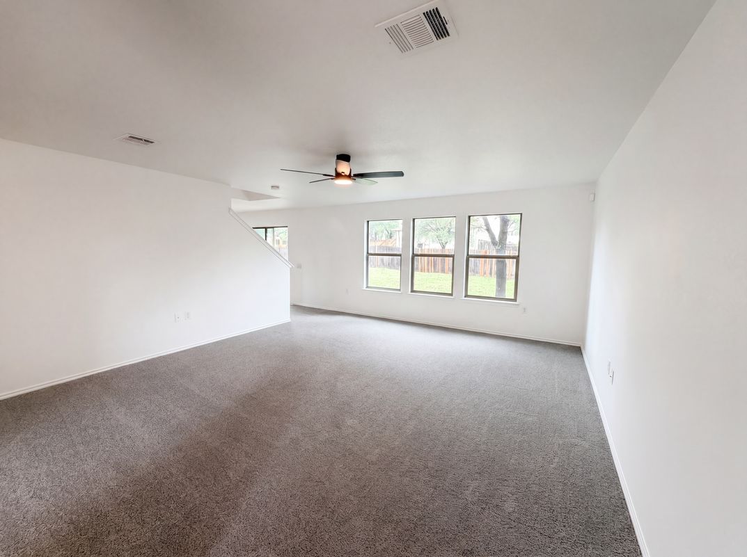 Property photo 3 of 5406 S Hearsey Dr