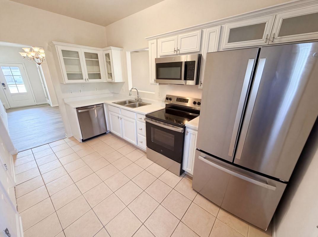 Property photo 2 of 474 Village Way