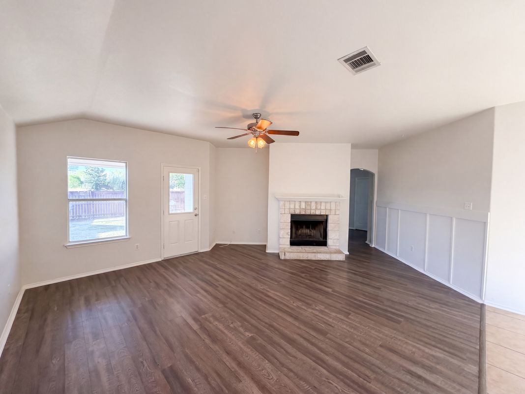 Property photo 3 of 404 Timothy John Dr