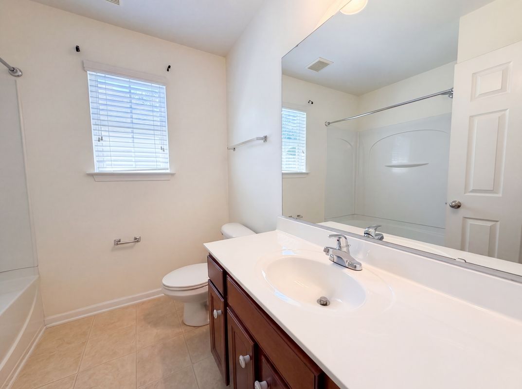 Photo 11 of 18 of 10050 Montrose Dr NW, Charlotte, NC