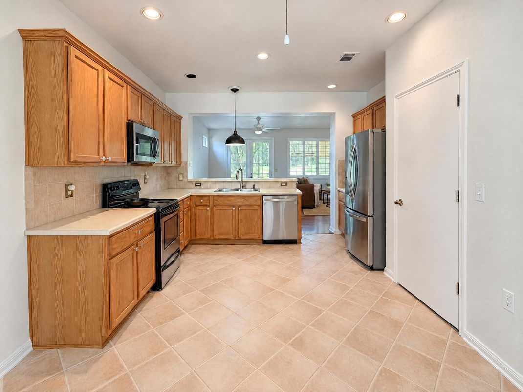 Property photo 2 of 115 Purple Sage Dr