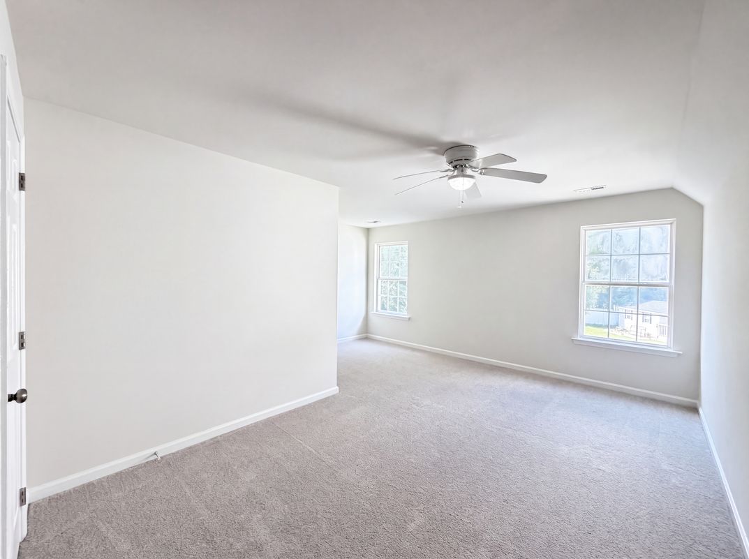 Photo 9 of 22 of 14542 Arbor Ridge Dr, Charlotte, NC