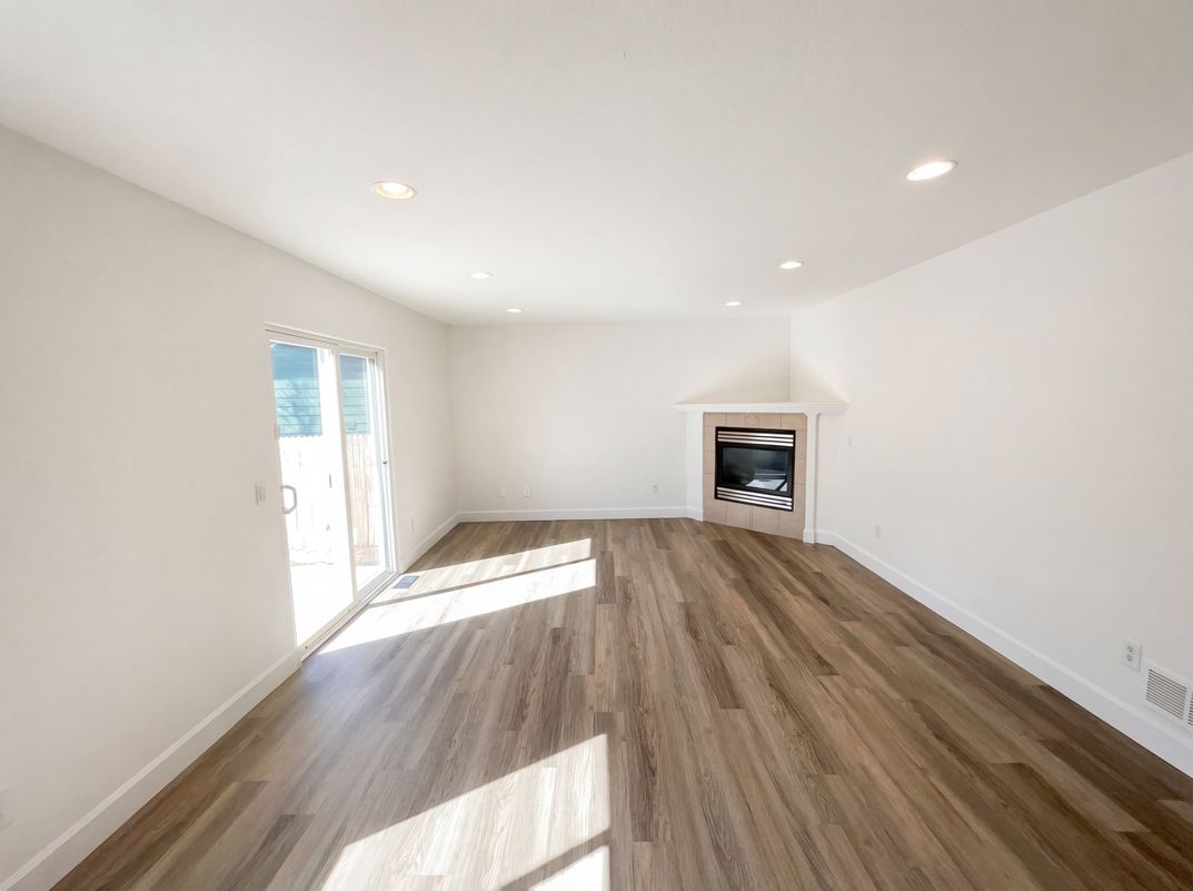 Property photo 3 of 9686 Fairwood St