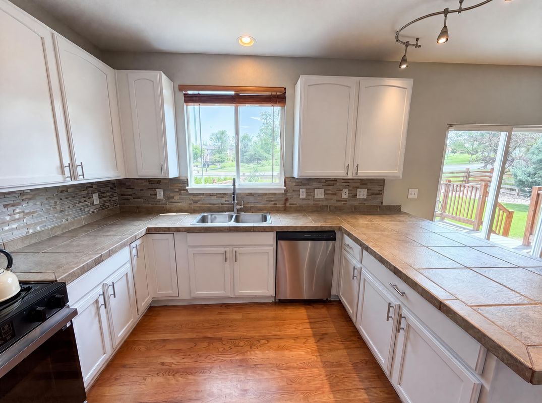 Property photo 2 of 10494 Ouray St