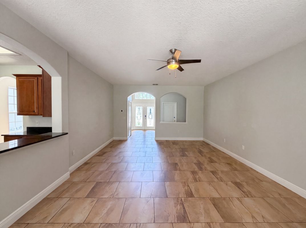 Property photo 3 of 12706 Grovehurst Ave
