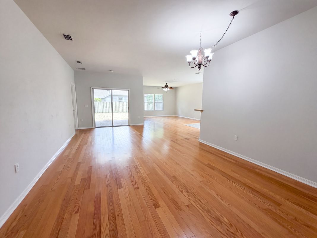 Property photo 3 of 7473 SW 84th Dr