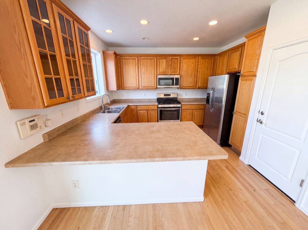 Property photo 2 of 10253 Uravan St