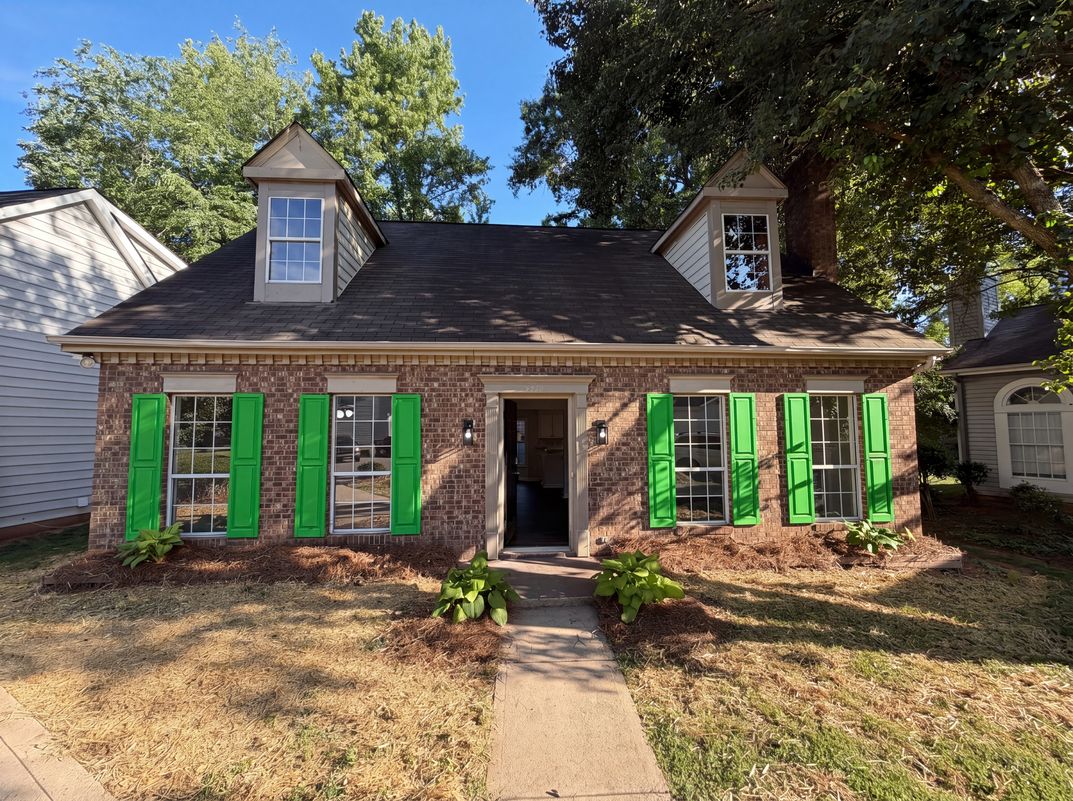 Property photo 1 of 4720 Topsail Ct