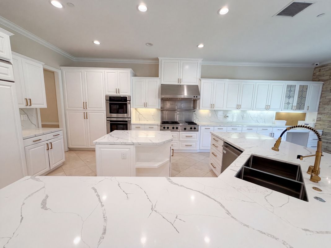 Property photo 2 of 17109 Santa Cruz Ct