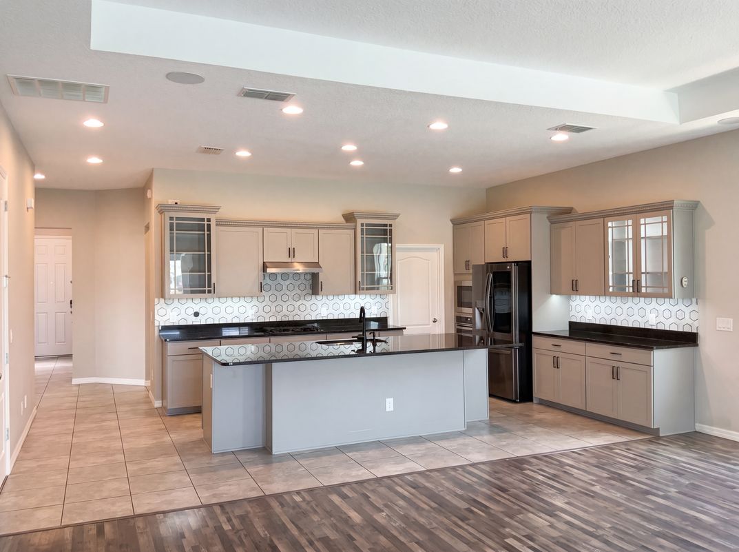 Property photo 2 of 2185 Antilles Club Dr