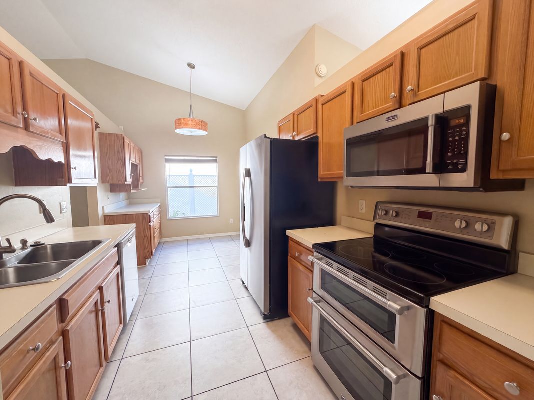 Property photo 2 of 5414 Astor St