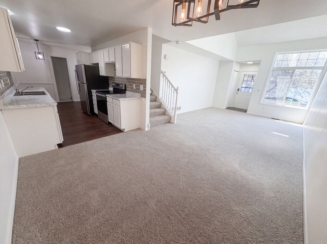 Photo 8 of 21 of 14210 Xenon St NW, Ramsey, MN
