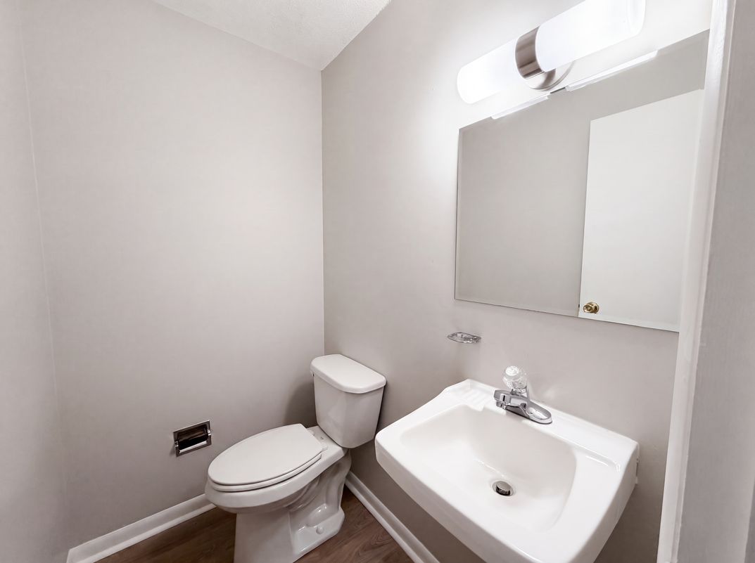 Photo 14 of 19 of 1716 Timberlane St, Gastonia, NC