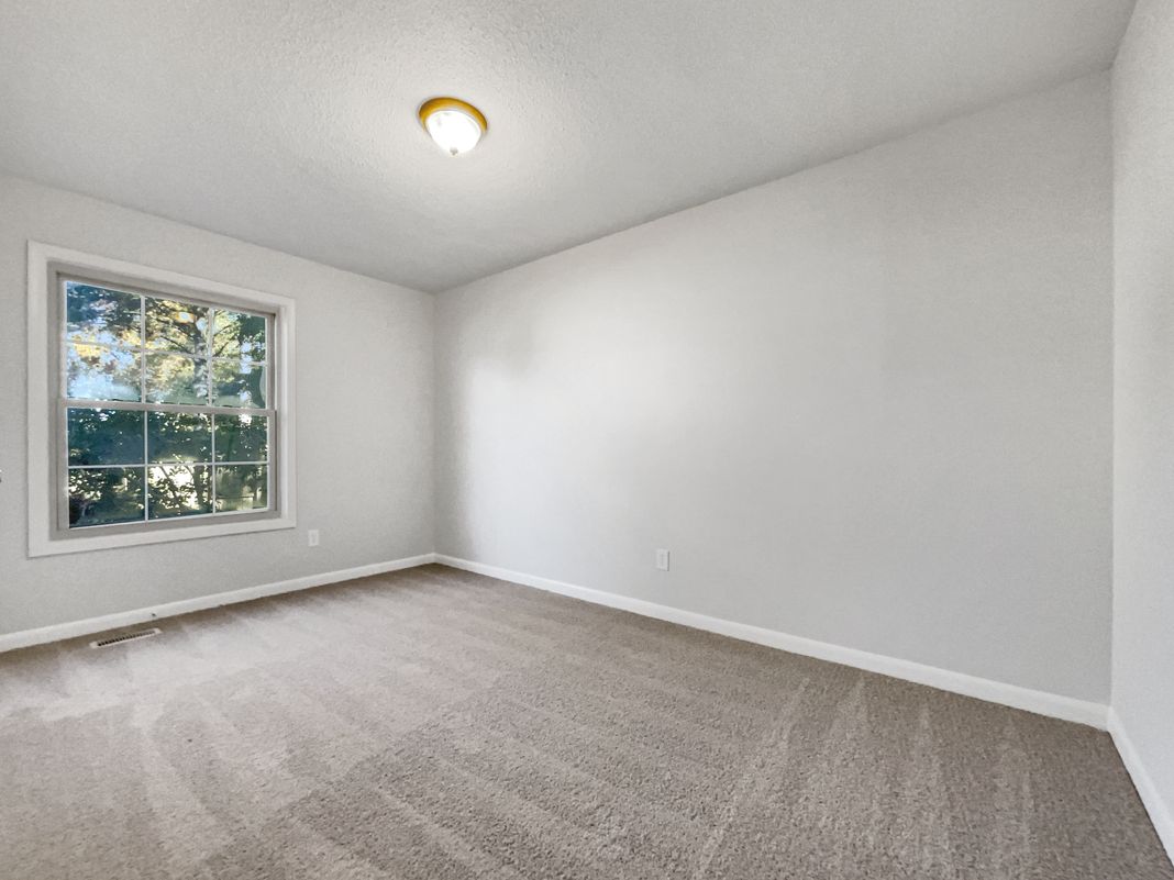 Property photo 3 of 6312 Lake Trail Dr