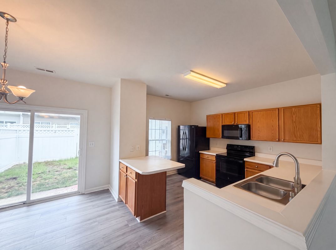 Property photo 2 of 5111 Brooke Lauren Ln
