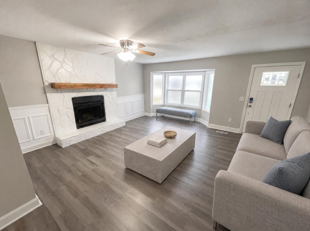 Property photo 3 of 10 King Dr