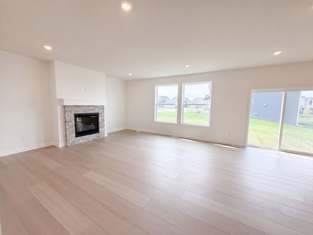 Property photo 3 of 8321 Lander Ave NorthEast