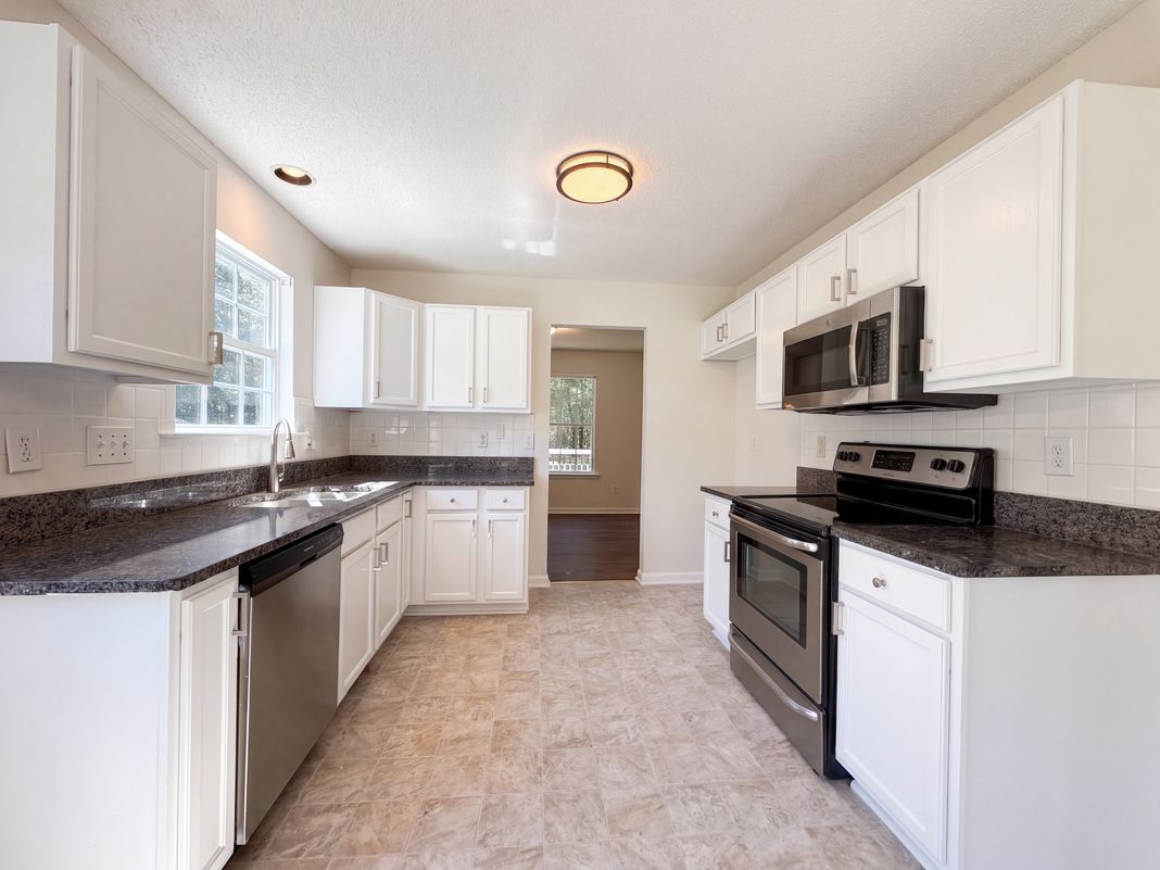 Property photo 2 of 301 Hocutt Dr