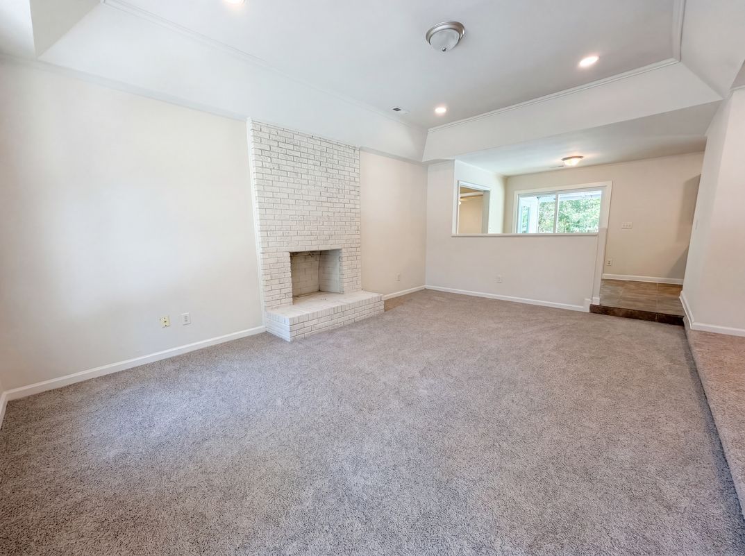 Property photo 3 of 300 Indigo Rd