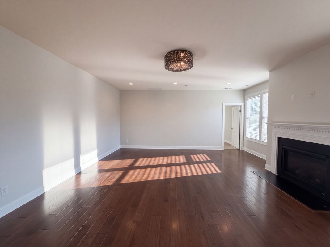 Property photo 3 of 123 Filigree Way