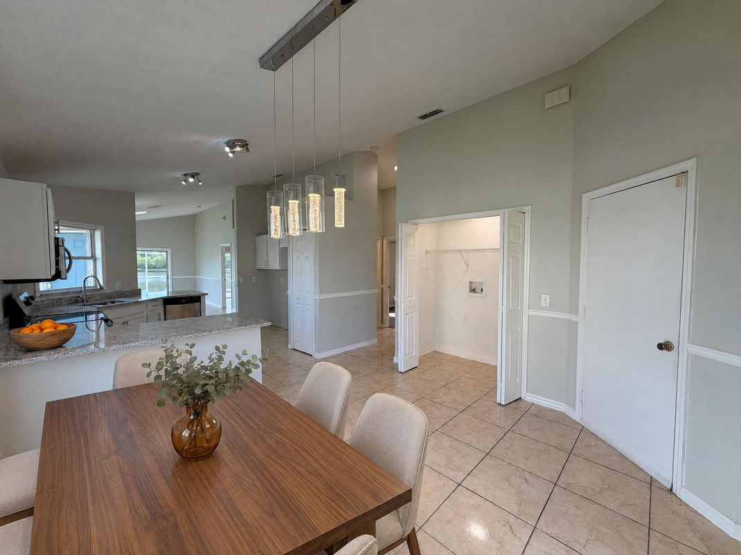 Property photo 3 of 225 Southbridge Cir