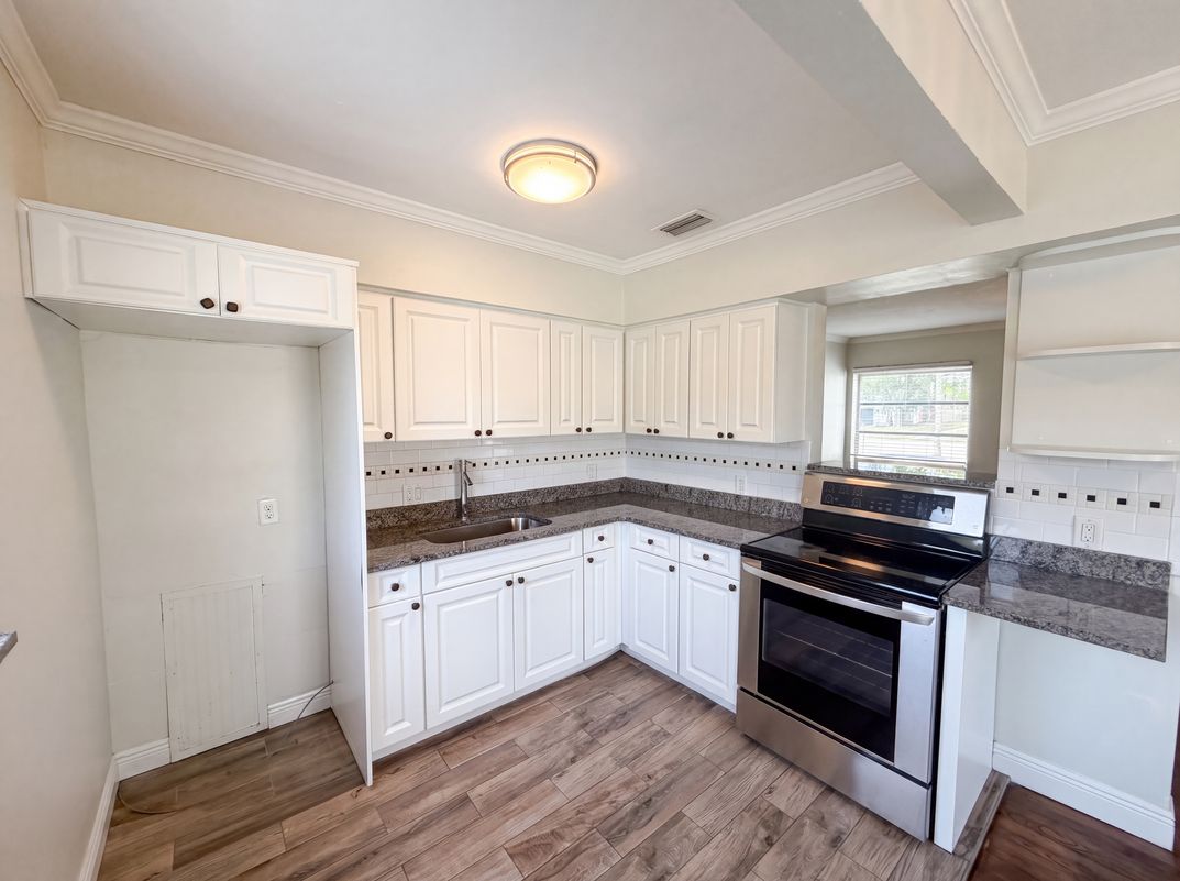Property photo 2 of 6129 5th Ave N