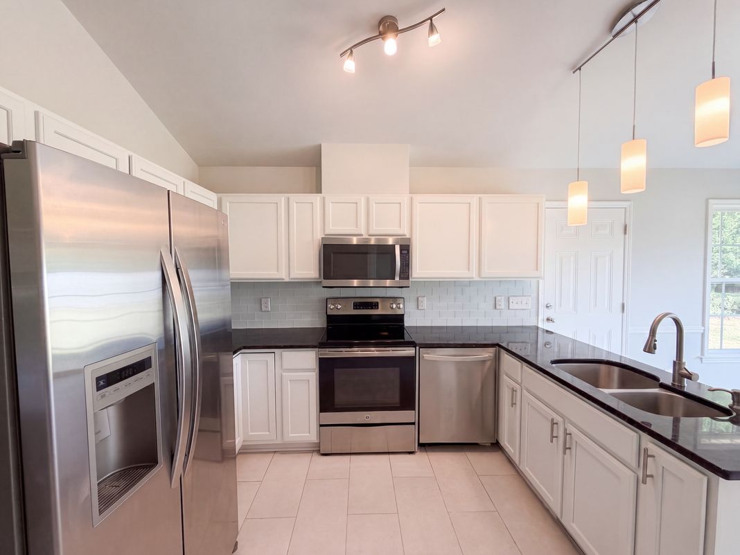 Property photo 2 of 145 Gray Bass Ct