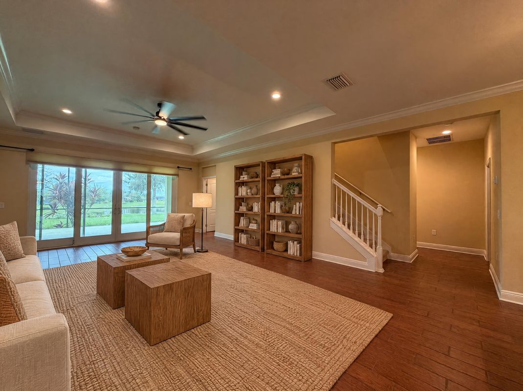 Property photo 3 of 1121 Thornbury Dr