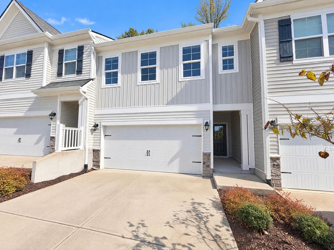 Property photo 1 of 1142 Grenshaw Dr