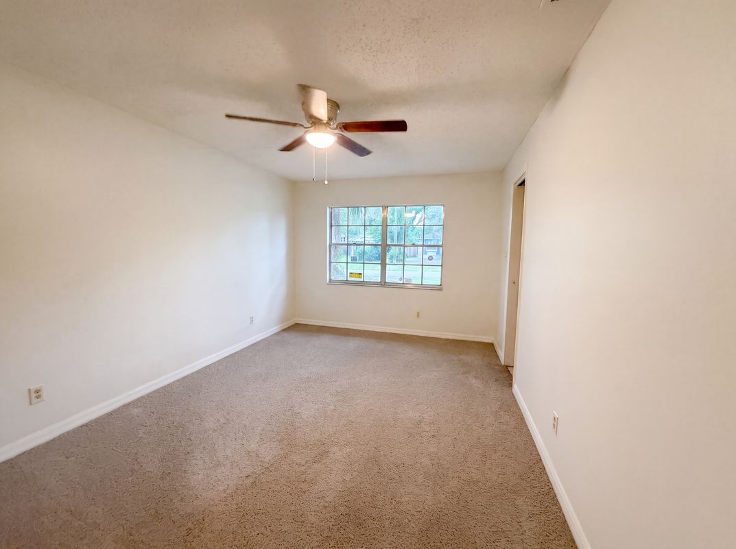 Photo 13 of 20 of 4209 E Alene Dr, Tampa, FL
