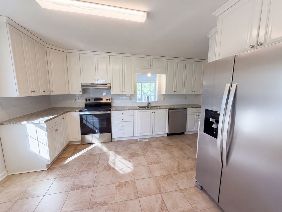 Property photo 2 of 1410 Sumner Rd