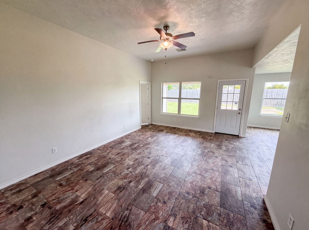 Property photo 3 of 9002 Barracuda Dr