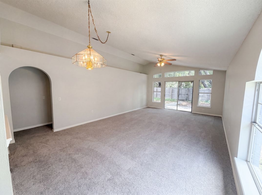 Property photo 3 of 114 Pamala Ct