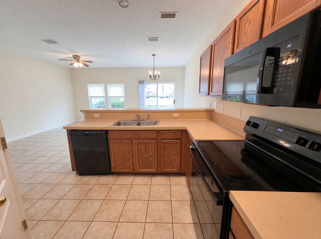 Property photo 2 of 1539 Biscayne Bay Dr