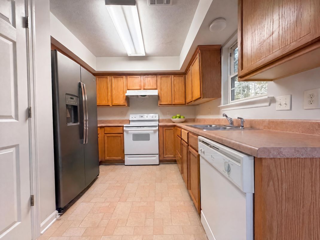 Property photo 2 of 804 Thomas Bay Ct