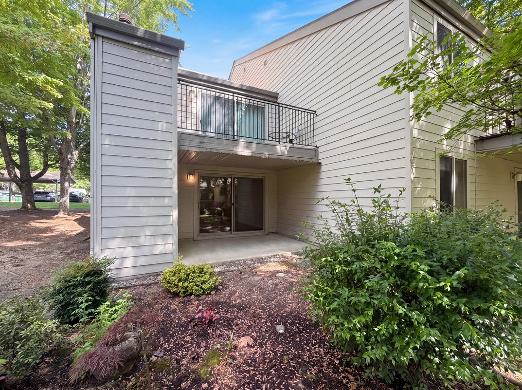 Photo 5 of 20 of 10132 SW Trapper Ter, Beaverton, OR