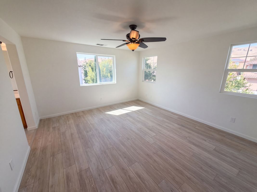 Property photo 3 of 2491 Chuck Hammond Dr